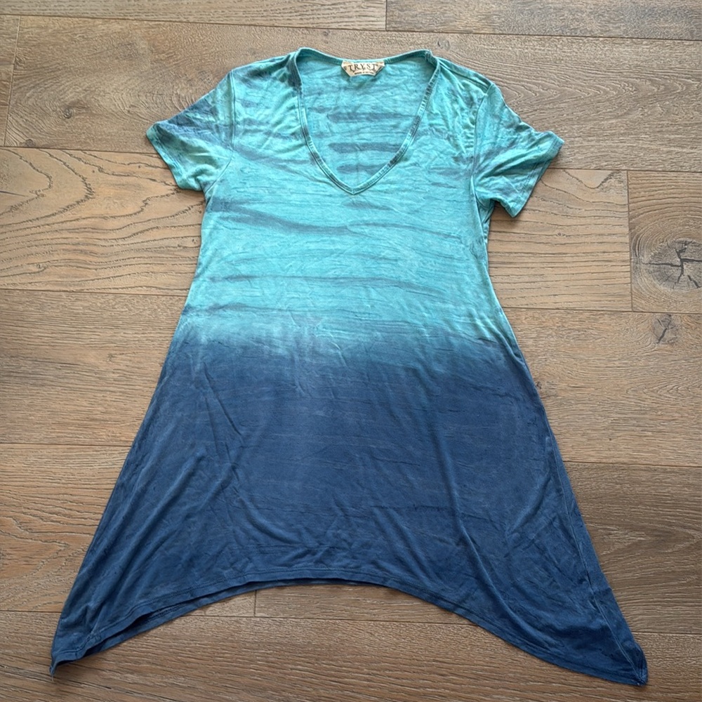 Tryst Teal and Navy Ombre Asymmetrical V-Neck T-Shirt Mini Dress-Small
